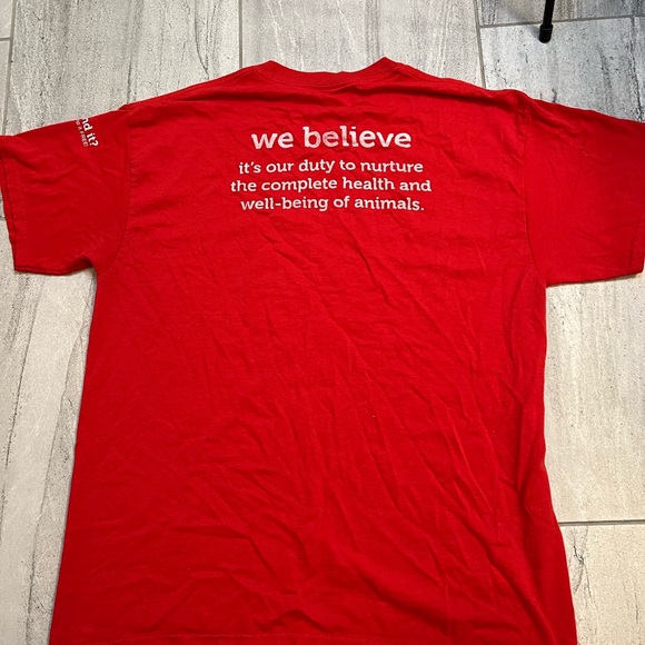 Two Red Petco tees size medium - Picture 6 of 6